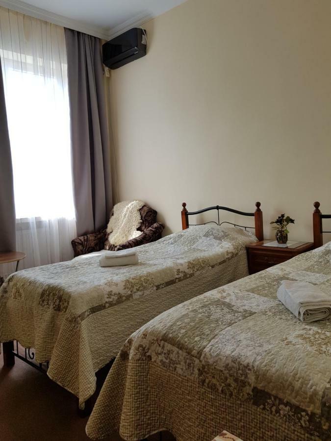 Tamari Guest House Telavi Exteriör bild