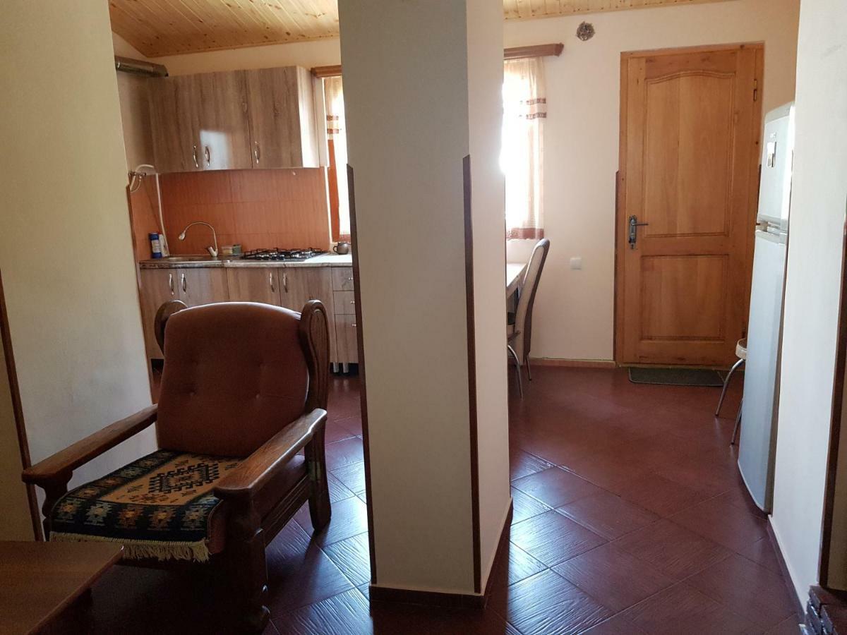 Tamari Guest House Telavi Exteriör bild